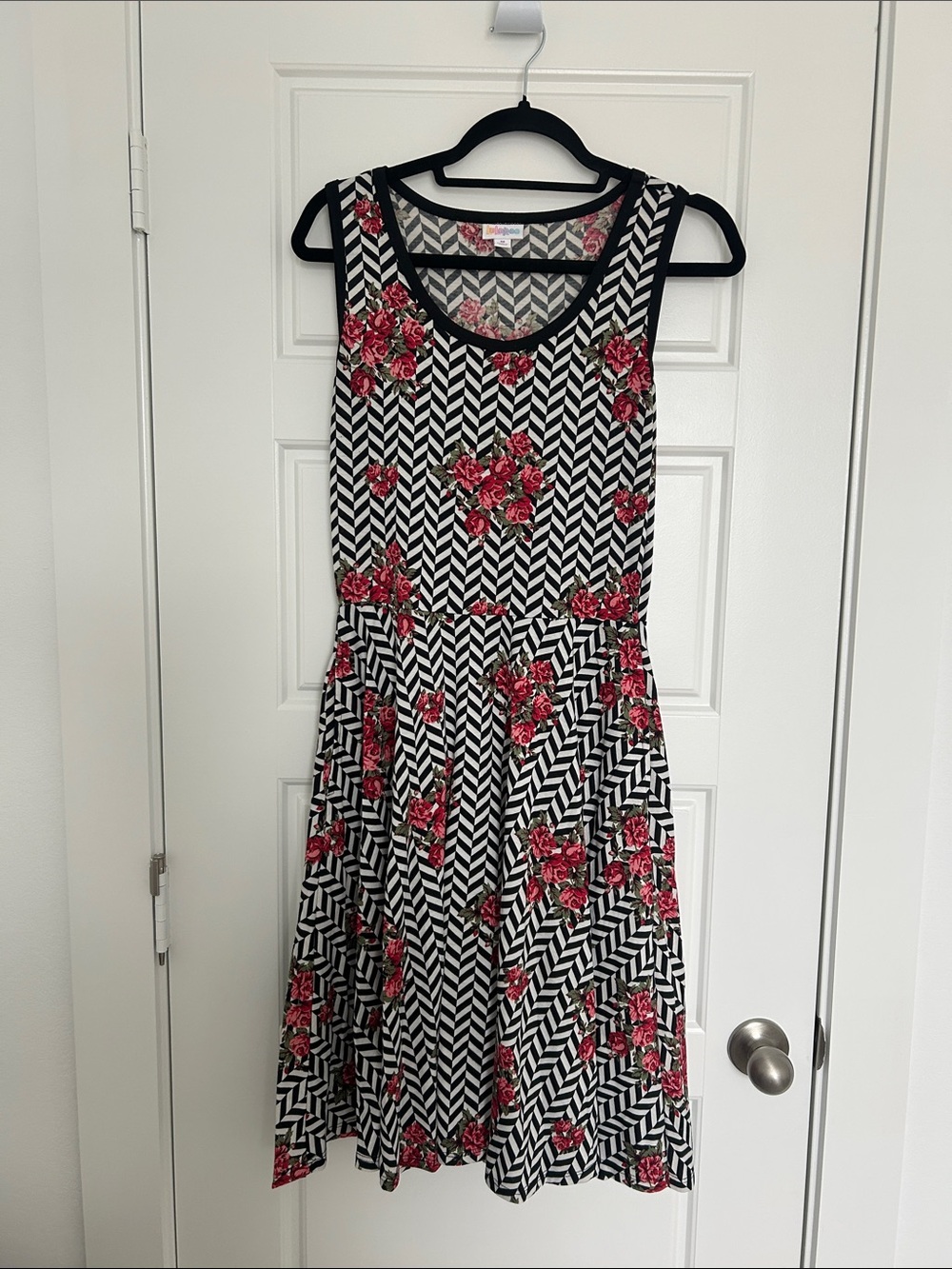 LuLaRoe Sleeveless Black & White Chevron Midi Dress with Pink Floral Print